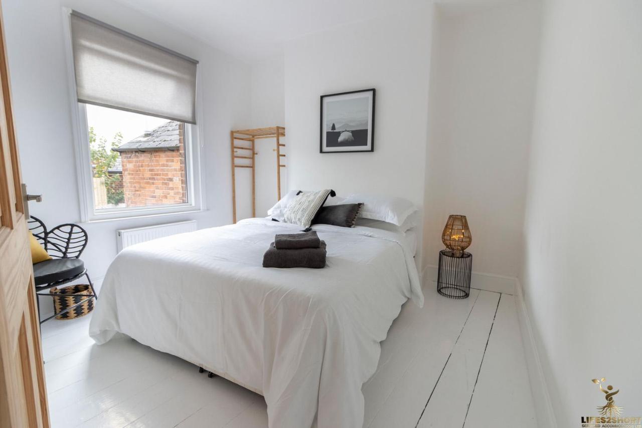Luxe Garden House For 6 In Central Exeter Bagian luar foto